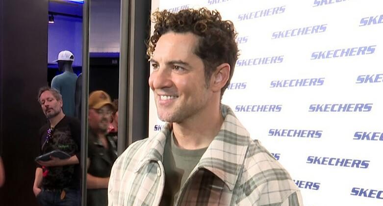 Las declaraciones de Elena Tablada obligan a David Bisbal a tomar una decisión importante 2 Merca2.es David Bisbal se marca un Jennifer López con su asistente ante la entrevista de Elena Tablada sobre su separación