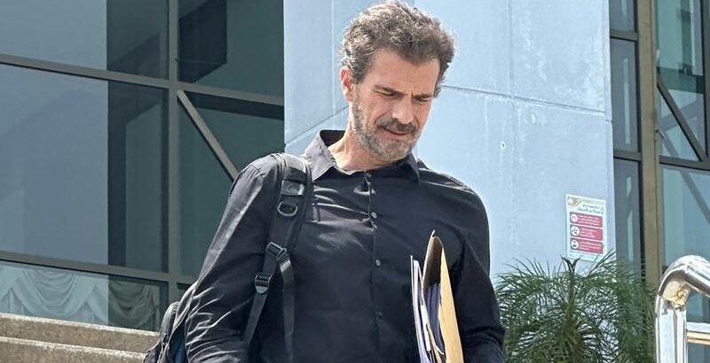 «A seguir luchando» son las primeras palaras de Rodolfo Sancho tras conocer la condena