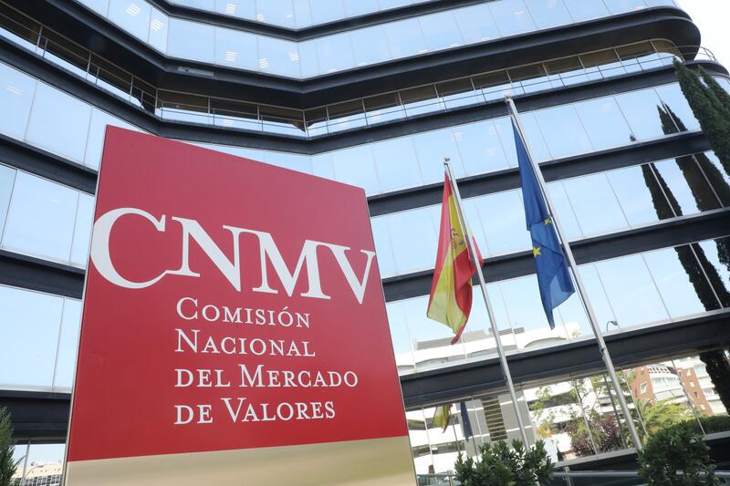 La CNMV alerta sobre 7 entidades no autorizadas para ofrecer servicios de inversión