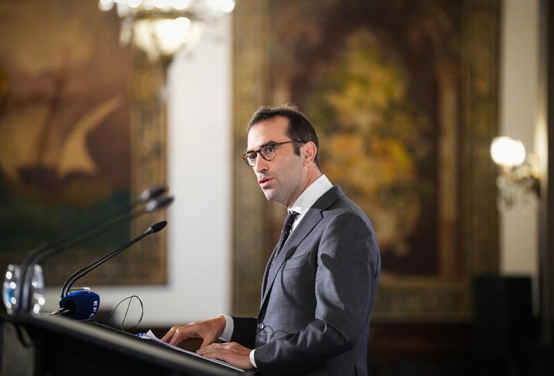 El Gobierno considera debatir la propuesta de Díaz sobre el IVA en la sanidad privada en los Presupuestos Generales del Estado