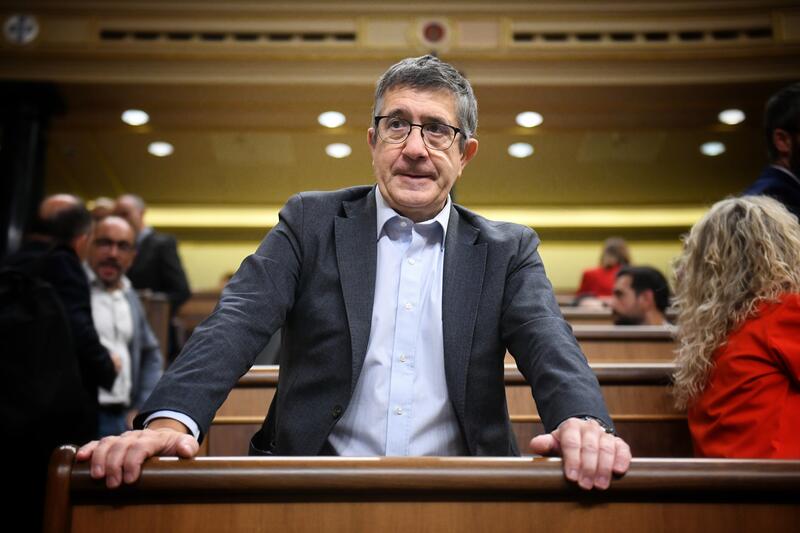 El PSOE tacha de «extrema» la propuesta de Sumar para prohibir la compra de una casa si no es para vivir