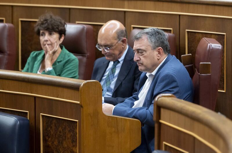 El PNV respaldará la tramitación en el Congreso de la ley de Sumar para normar el alquiler vacacional