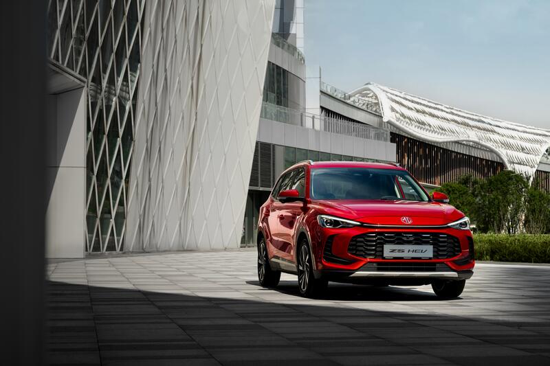 La marca china MG actualiza el ZS Hybrid+, el SUV híbrido para todos con un precio imperdible