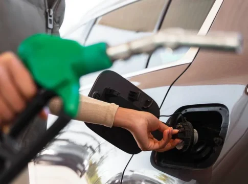 Ahorra dinero al repostar con el truco alemán que reduce el precio de la gasolina hasta 40 céntimos 1 ahorra-gasolina