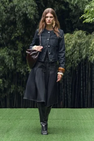 CAZADORA y FALDA DENIM ZW COLLECTION