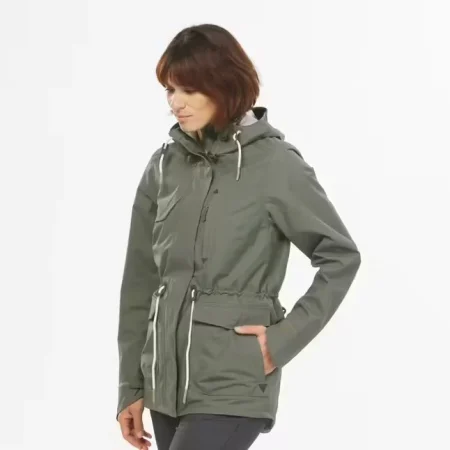 Decathlon se prepara para el otoño con su nuevo chubasquero perfecto para la aventura urbana 10 Merca2.es Chaqueta impermeable de montaña y trekking Mujer Quechua NH550