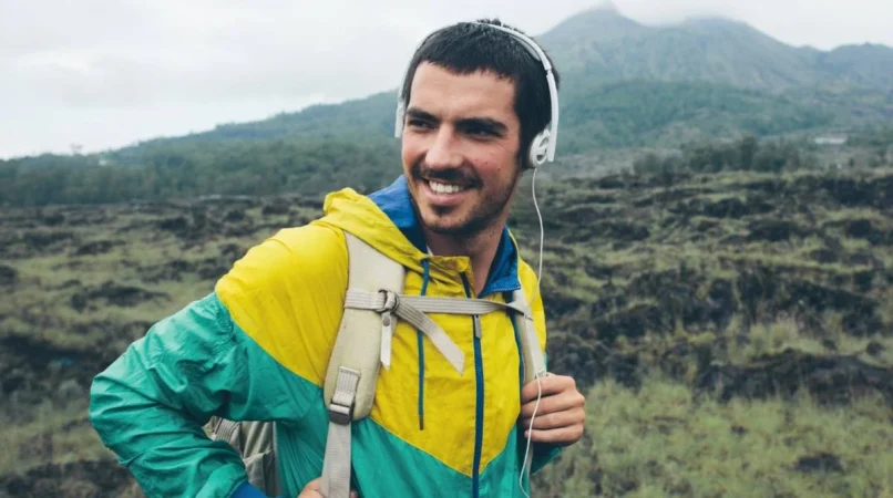 Los anunciantes buscan los Podscasts que más arrastran