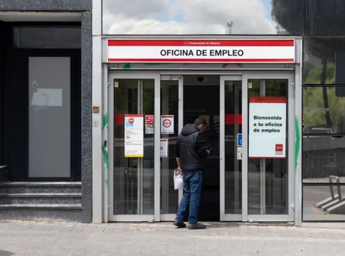 Las horas totales trabajadas en 2023 crecieron un 2% respecto a su nivel prepandemia y el aumento es mayor en las horas asalariadas trabajadas (+3%), según ha informado el sindicato Comisiones Obreras (CCOO), tras analizar la revisión de datos de contabilidad nacional del Instituto Nacional de Estadística INE). 