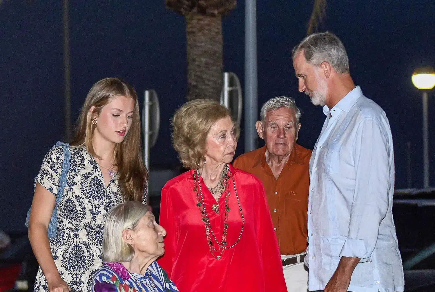Leonor enamora a los mallorquines con su vestido boho 1 Merca2.es Leonor