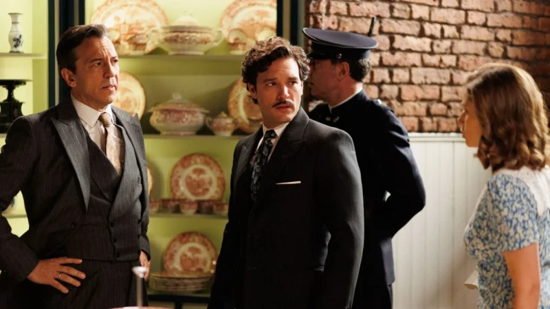 La Moderna Matilde Inigo y la policia Merca2.es