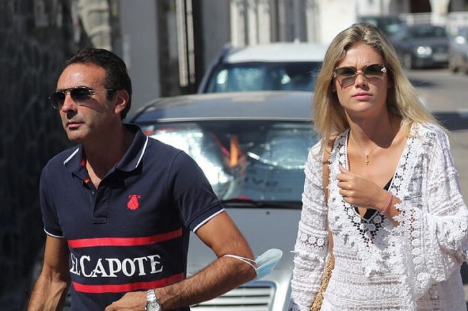 El destacado motivo por el que Enrique Ponce va tantas veces al hospital sin Ana Soria 17 Merca2.es Paloma Cuevas y Enrique Ponce Merca2.es