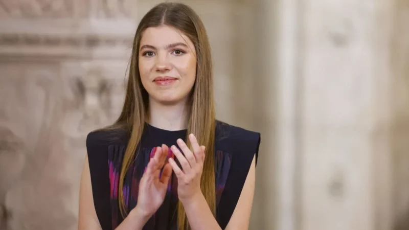 La infanta Sofía toma un descanso en sus estudios y adelanta vacaciones 1 Merca2.es ¿Por qué la infanta Sofía debe dejar Gales antes de las vacaciones?