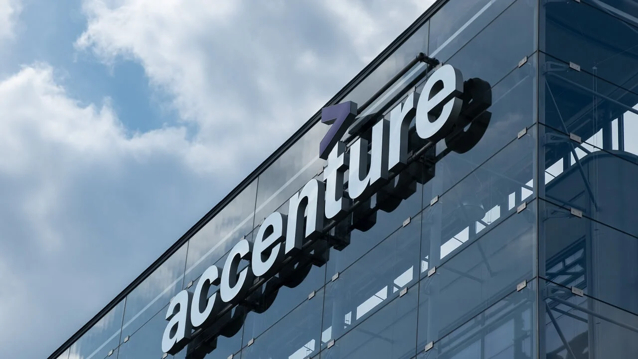 Accenture, Opensignal, Oookla, WePlan y MedUX, candidatas a medir la brecha rural de las telecos en España