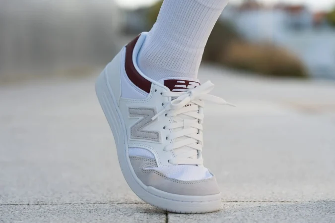 Las nuevas zapatillas con las que New Balance te hará olvidar de las Samba de Adidas este otoño 16 Merca2.es Balance New