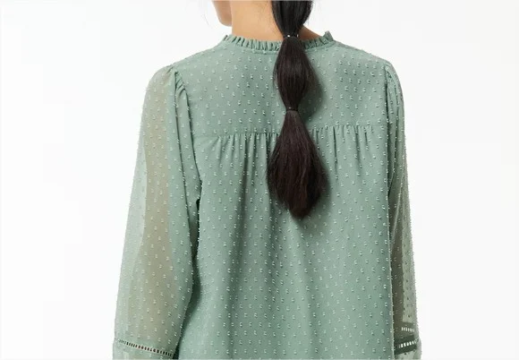 Renueva tu fondo de armario con estas blusas de El Corte Inglés 4 Merca2.es blusa plumeti Merca2.es