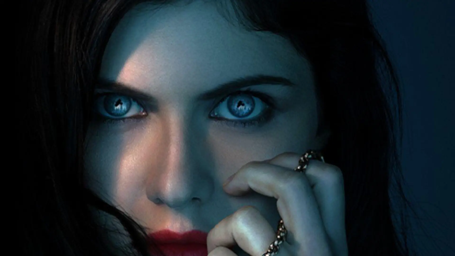 La crítica global la destrozó, pero los usuarios de Prime Video la adoraron 1 Merca2.es Alexandra Daddario se convierte en una letal bruja y conquista los corazones de los usuarios de Prime Video