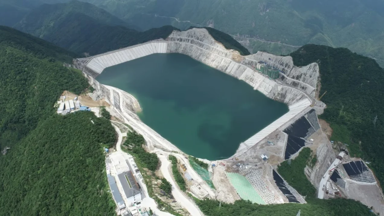 ¿Lagos de energía? La última revolución que solo puede hacer China