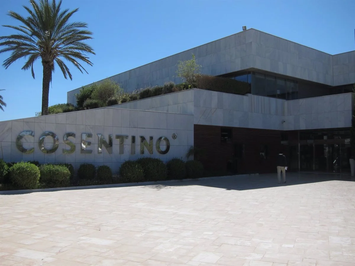 Los expertos piden a los empleados de Cosentino que dejen el trabajo por el riesgo de silicosis