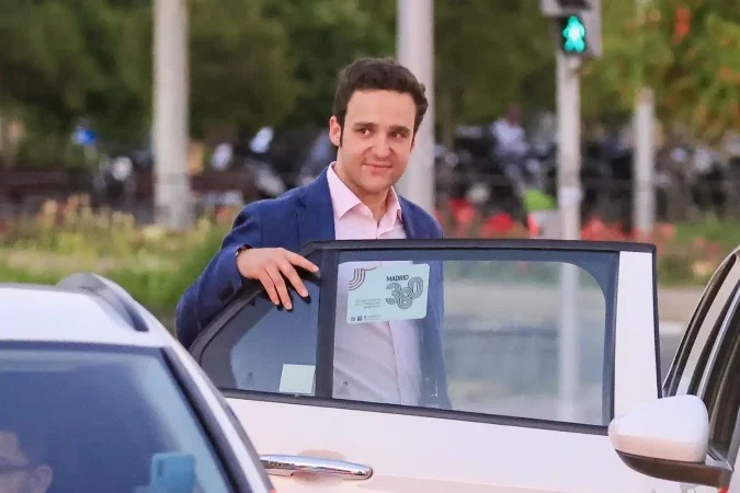 Un abrazo que encendió las redes