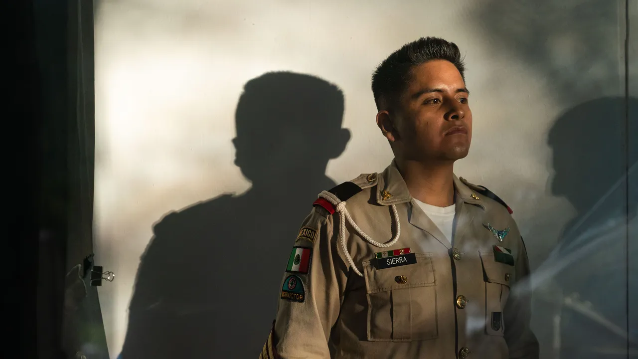 Ya en Prime Video la película más cruda donde los actores sufrieron amenazas durante el rodaje 1 Merca2.es Prime Video deja al descubierto las bestialidades de un colegio militar mexicano