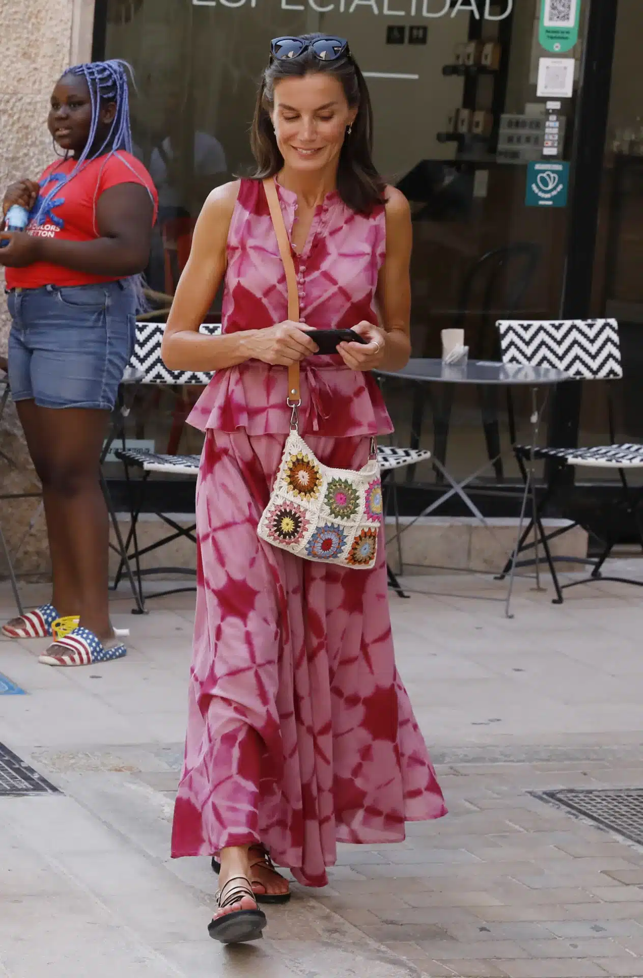 Letizia sin maquillar y con la suegra por Mallorca 1 Merca2.es Letizia