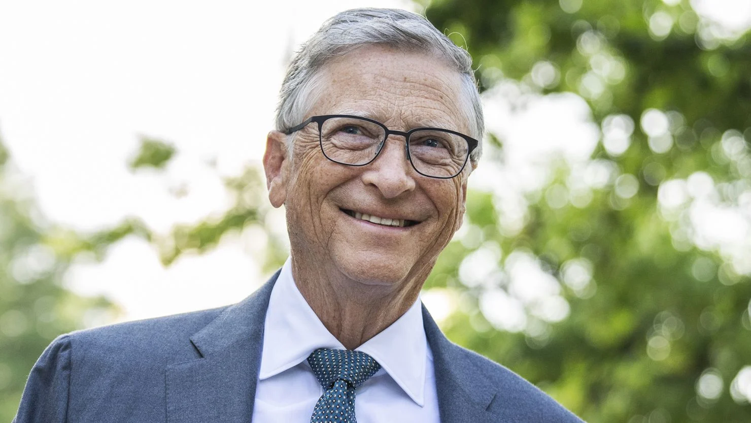 Estos dos trabajos tienen los días contados en España, según Bill Gates