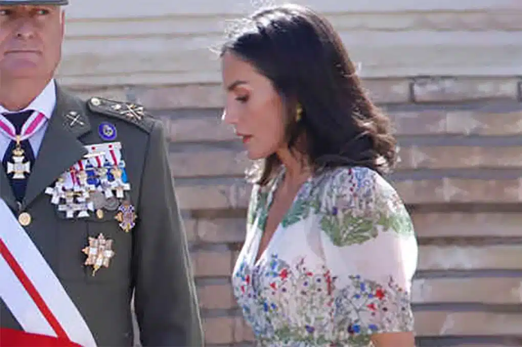 La reina Letizia no olvida la foto que la obligó a ser más celosa de su intimidad 1 Merca2.es Reina Letizia