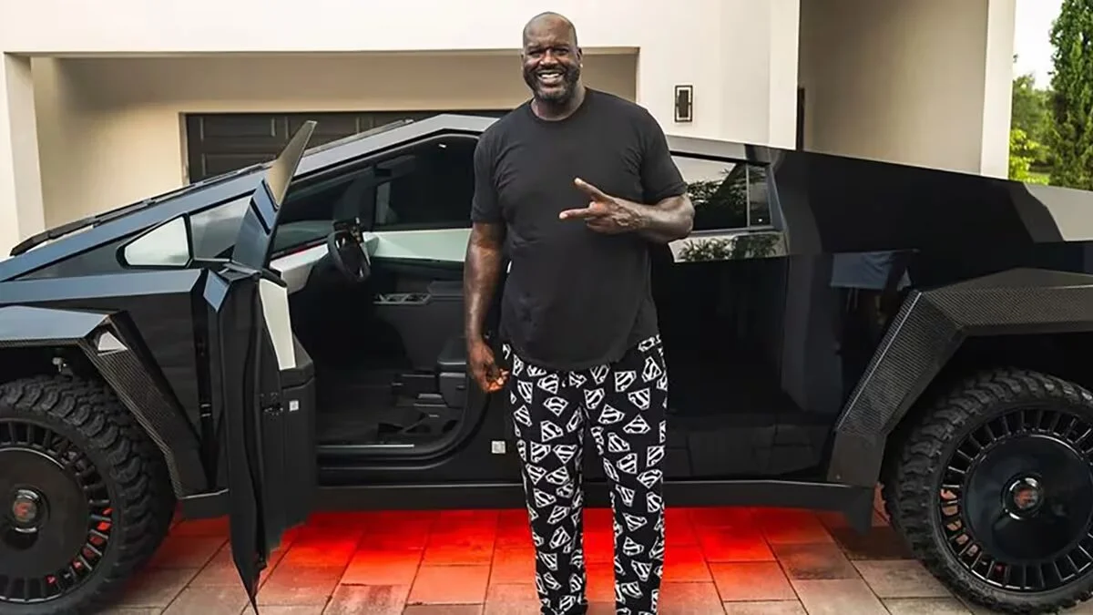 Shaquille O’Neal ha adquirido la Tesla Cyberbeast, la camioneta eléctrica más rápida del mundo