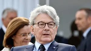 Thierry Breton responsabiliza a los fabricantes por el poco entusiasmo hacia el coche eléctrico en Europa