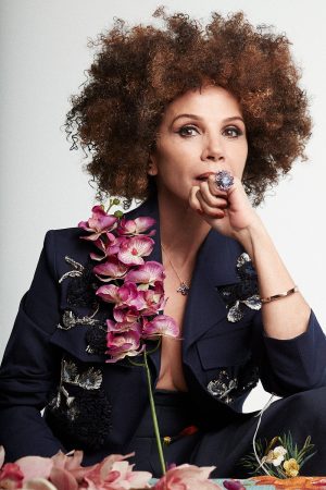 Una rutina completa para rizos definidos y saludables