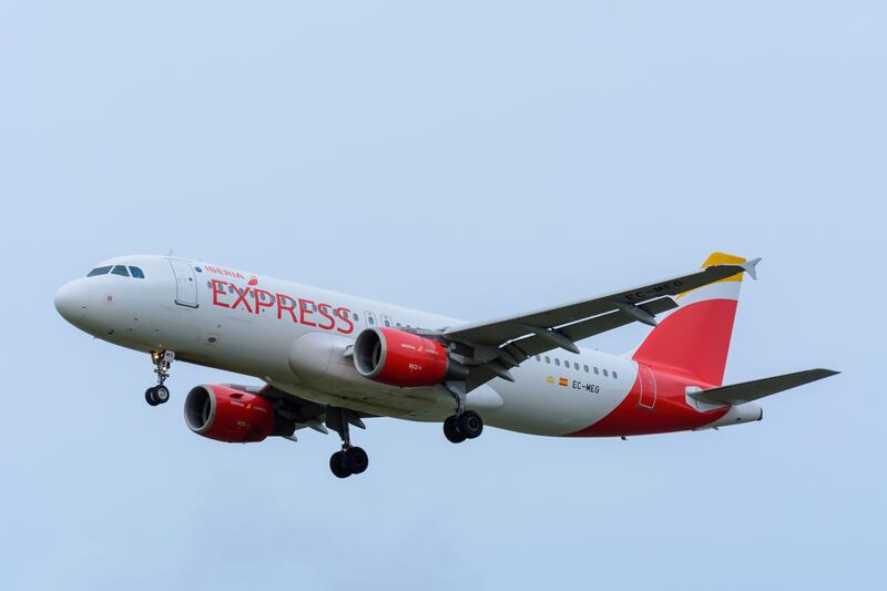 Iberia Express lanza una aterradora campaña de ‘Halloween’ con descuentos de hasta el 40%