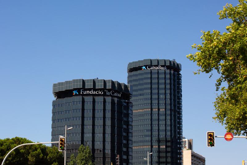 CaixaBank incrementa sus beneficios un 16,1% hasta septiembre, alcanzando los 4.248 millones