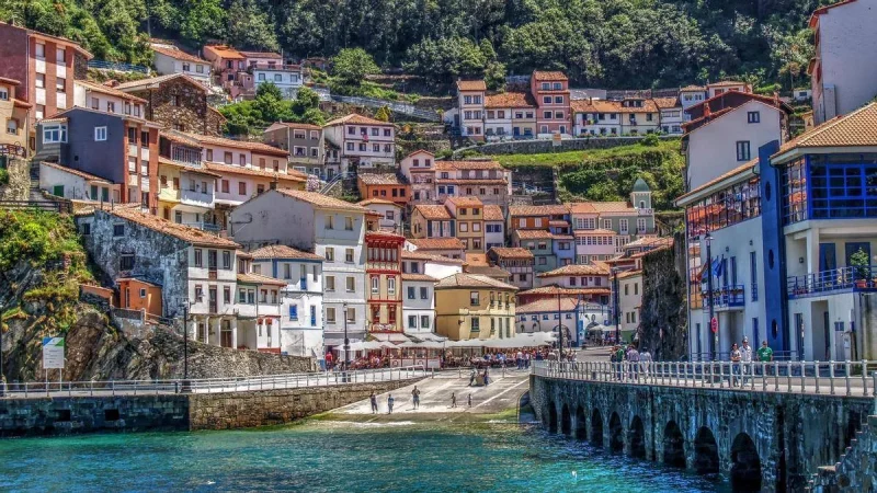Cudillero, otro de los pueblos bonitos para disfrutar el amor