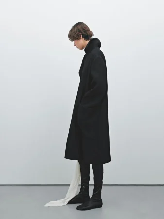 Massimo Dutti lanza la tendencia de la temporada: prendas con estilo para el otoño-invierno 6 Merca2.es Bota plana raso - Limited Edition