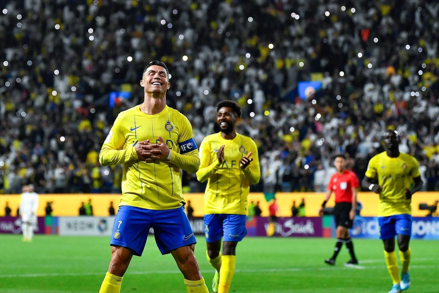 Los dólares saudíes que enriquecen a Cristiano Ronaldo amenazan la supremacía europea en el negocio del fútbol