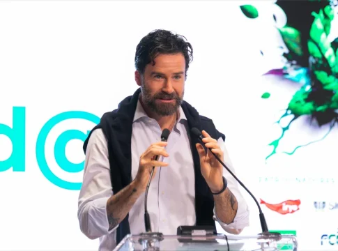 Fernando Ojeda Reforest contra los plasticos Fernando Ojeda Reforest contra los plasticos