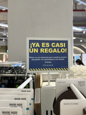 La ridícula medida de Primark para defenderse de los robos 1 Merca2.es IMG 3710 Merca2.es