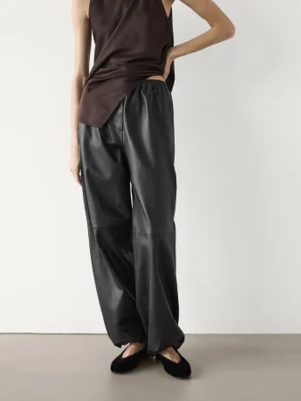 Pantalón parachute piel napa