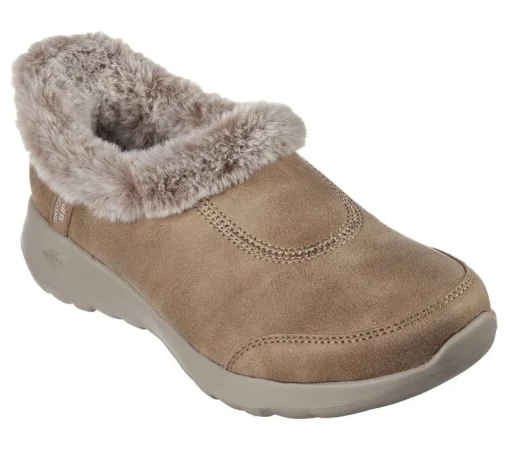 Skechers ha sacado las zapatillas tipo Crocs perfectas para estar por casa este invierno 51 Merca2.es Skechers Slip-ins: On-the-GO Joy