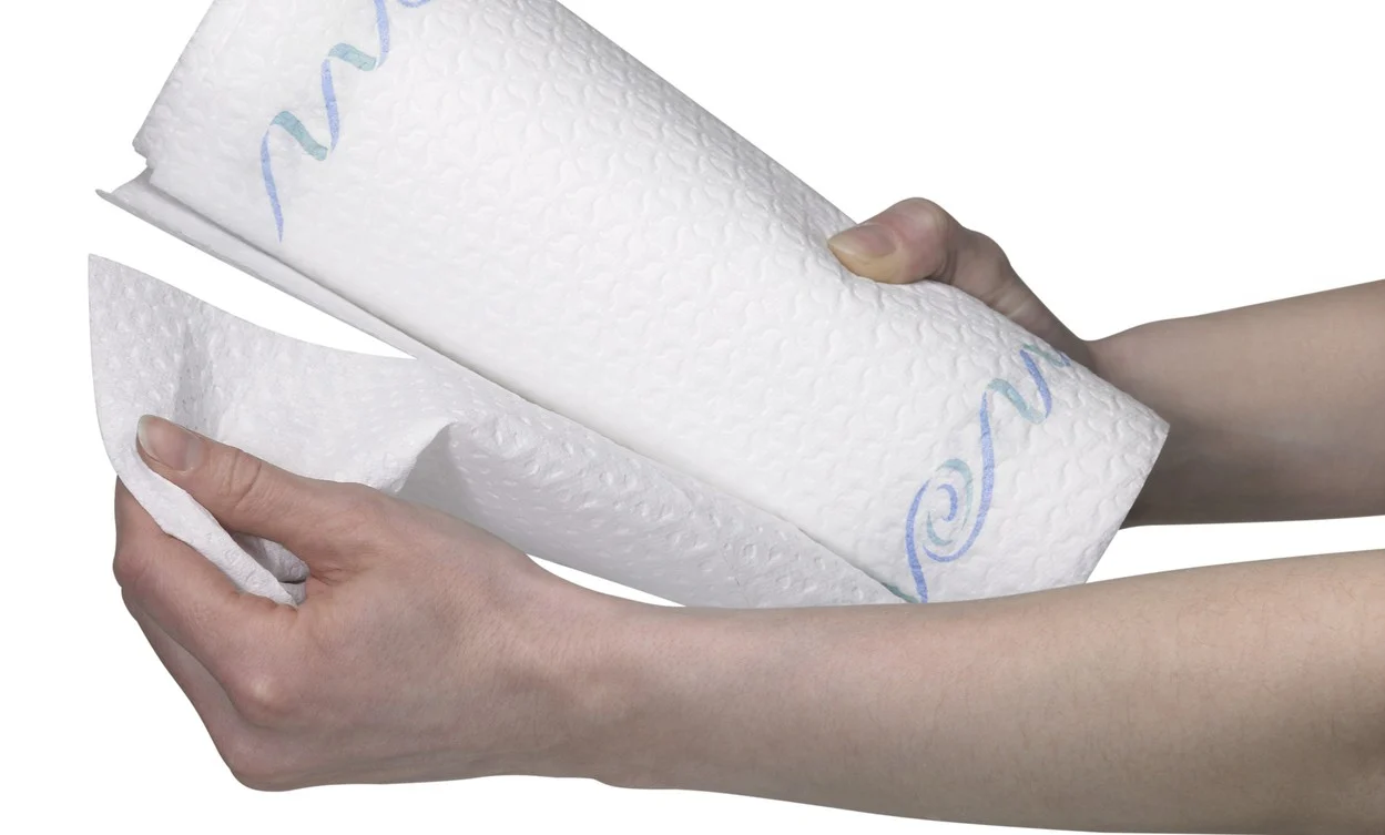 Vuelve un viejo hábito que va a terminar con el papel de cocina para siempre