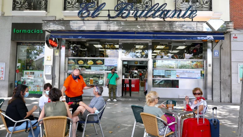 Disfruta de una experiencia innovidable en el bar mítico de Madrid