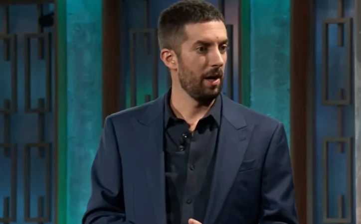 Lo que una madre le escribe a su hijo tras ver a Broncano en 'La Revuelta' te hará reír