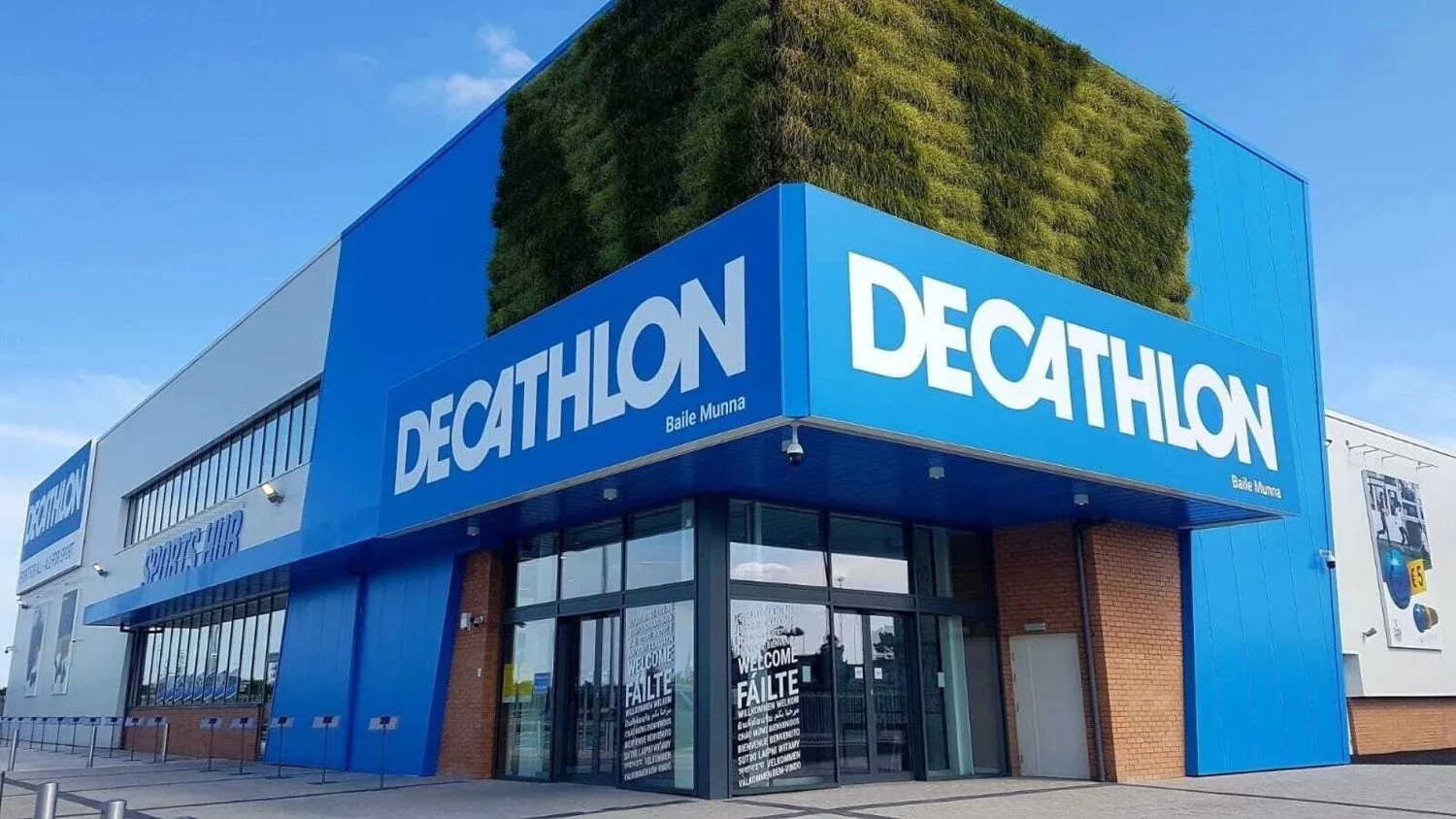Amazon destroza la reputación de Decathlon por su insolidaridad con la DANA