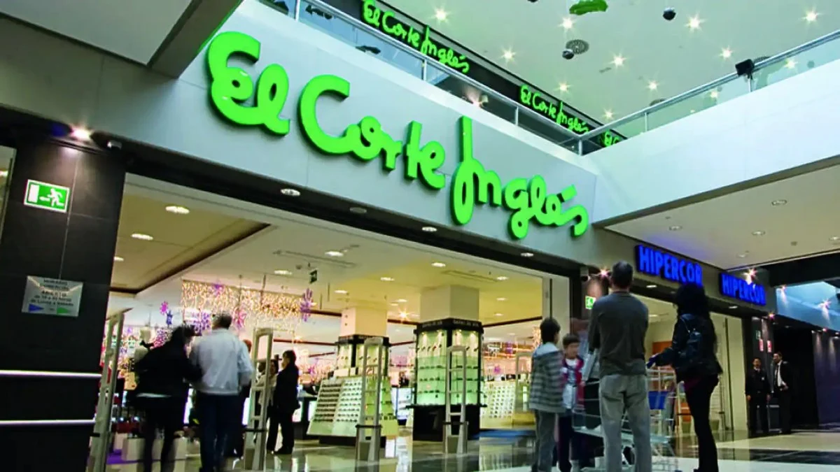 Pantis y medias al mejor precio en El Corte Inglés para que luzcas piernas en otoño