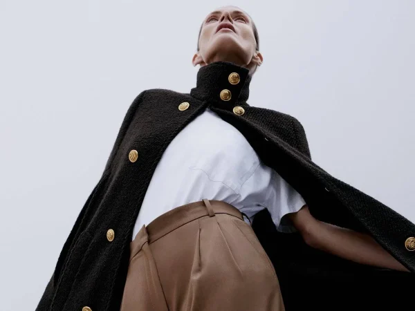 Dile adiós a los abrigos en otoño con estas 5 capas elegantes disponibles en El Corte Inglés y Zara 69 Merca2.es Zara capas