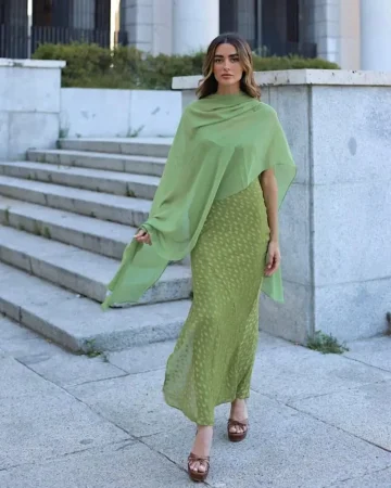 Dile adiós a los abrigos en otoño con estas 5 capas elegantes disponibles en El Corte Inglés y Zara 73 Merca2.es Zara chal