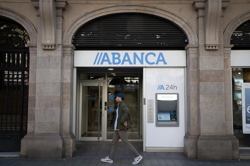 Abanca dona un millón de euros a las víctimas de la DANA