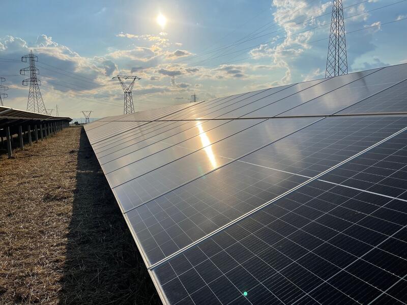 Iberdrola se alía con la siderúrgica italiana Acciaierie Venete para proporcionarle electricidad verde