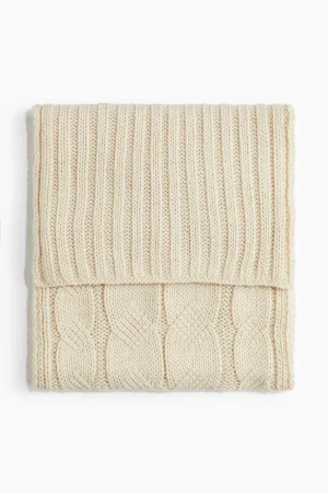 Bufanda en punto trenzado