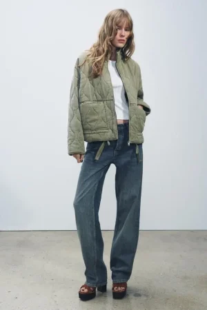 Chaqueta Acolchada ZW Collection - 59,95 EUR
ZARA WOMAN COLLECTION